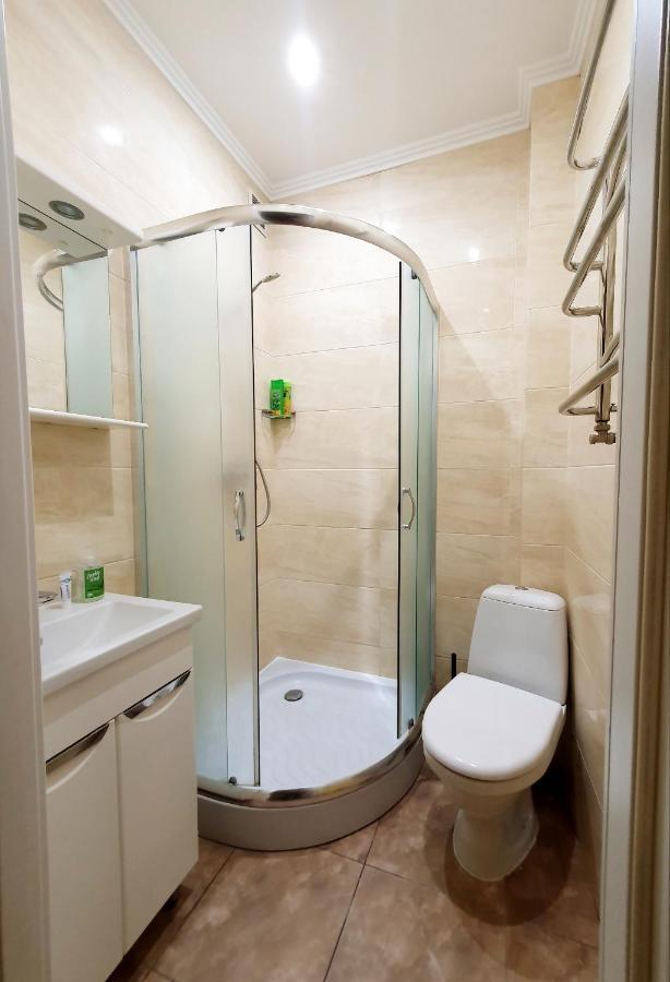Homey Apartment On Vicheva Str. Lviv Bagian luar foto